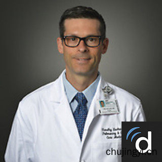 美国治疗大细胞肺癌Timothy LeClair医生